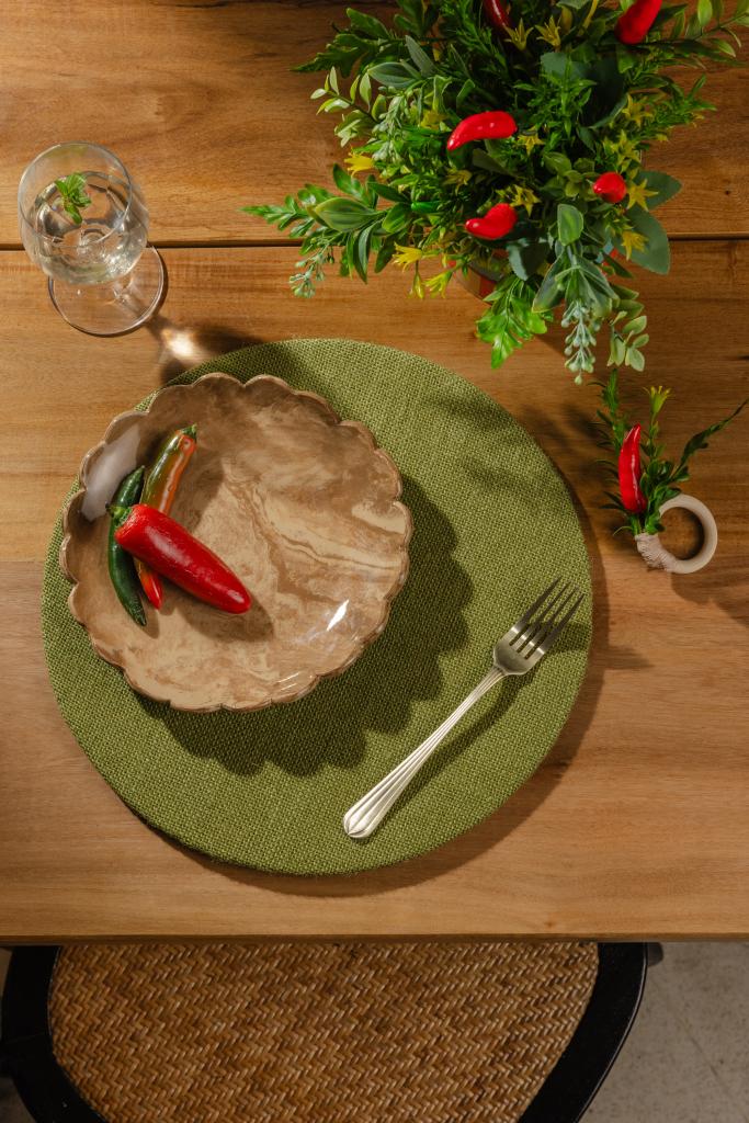 Plato de Sitio Arpillera Verde Oliva